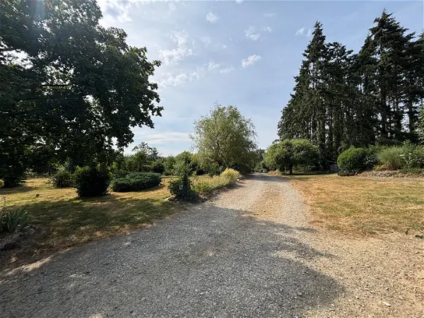 Achat maison 7 pièces - 216m² à Le genest saint isle (53940)