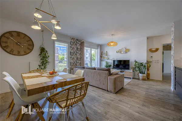 Appartement à vendre - AIX LES BAINS, 4 pièces