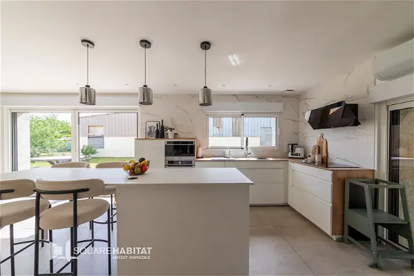 Maison à vendre - SAINT VARENT, 7 pièces