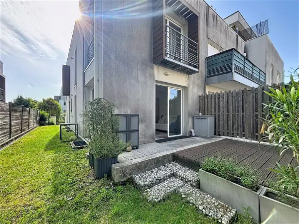 Appartement à louer - EYSINES, 4 pièces