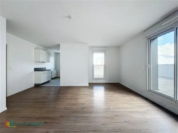 Appartement à louer - ST JACQUES DE LA LANDE, 4 pièces