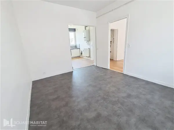 Location appartement 2 pièces - 41.87m² à Fougeres (35300)