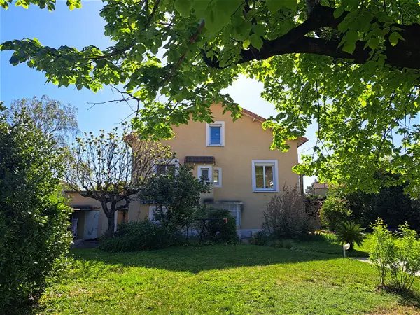 Maison à vendre - GUILHERAND GRANGES, 8 pièces