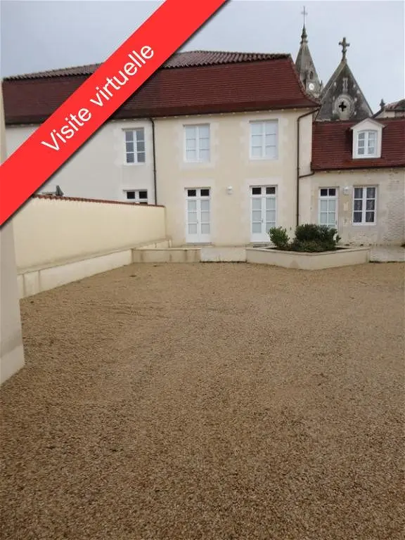 Maison à louer - ADRIERS, 5 pièces