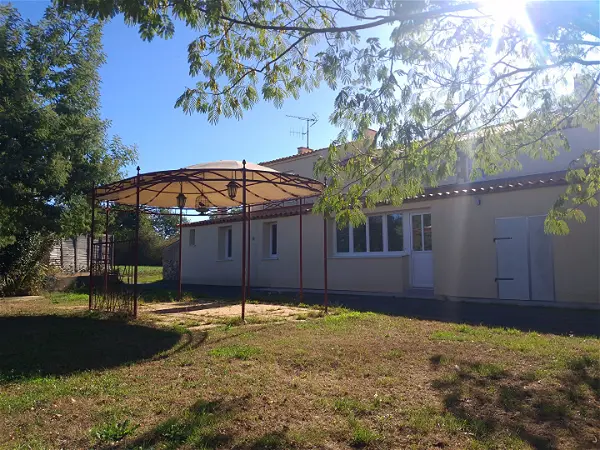 Achat maison 15 pièces - 150m² à Aizenay (85190)