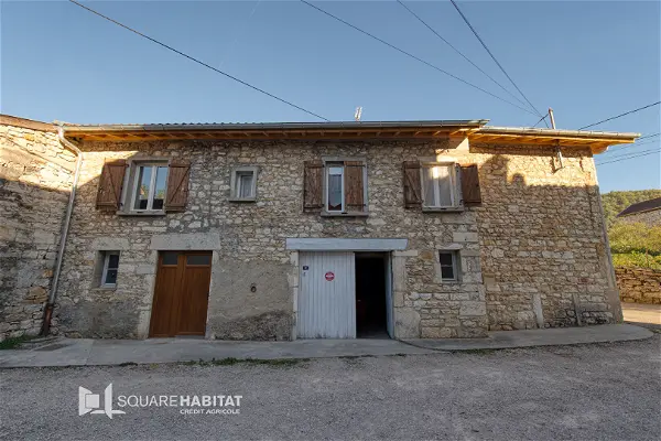 Achat maison 4 pièces - 82m² à Poncin (01450)