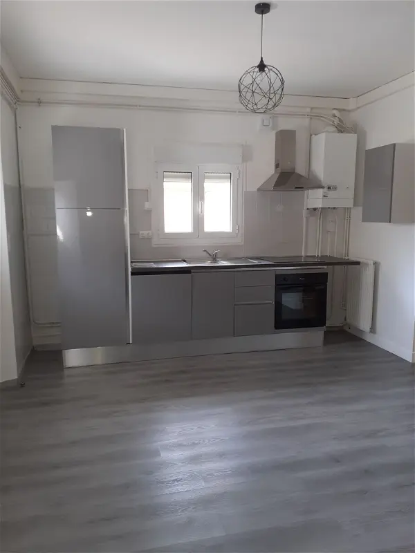 Location maison 3 pièces - 80m² à Villeneuve sur yonne (89500)