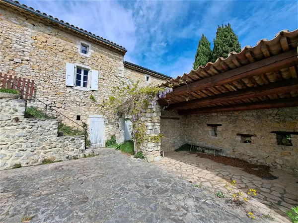 Achat maison 7 pièces - 190m² à Gras (07700)