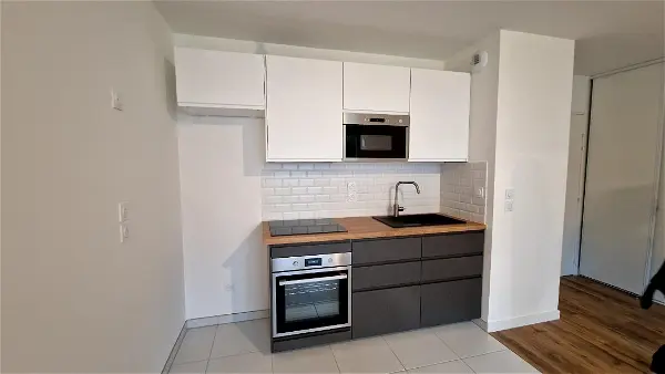 Appartement à louer - JOUE LES TOURS, 2 pièces