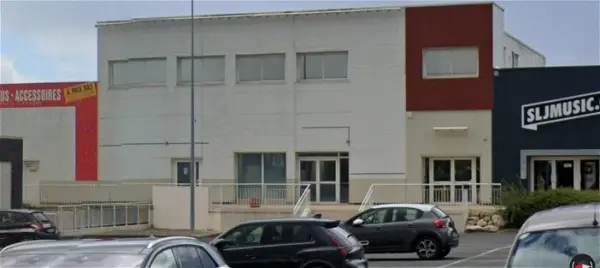 Local commercial à louer - CHASSENEUIL DU POITOU