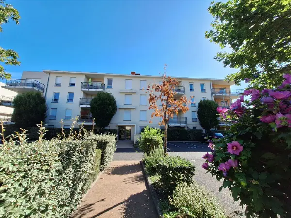 Location appartement 2 pièces - 44.42m² à Beaumont (63110)