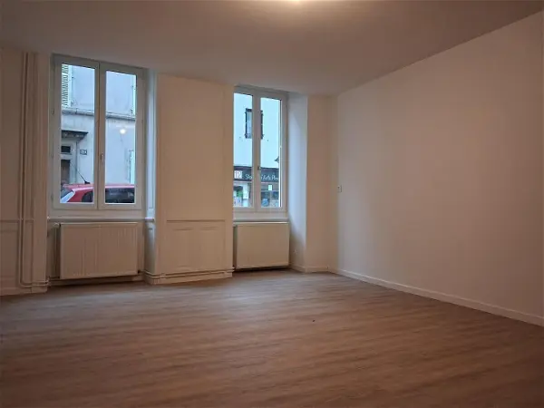Location appartement 1 pièce - 44m² à Saint-rambert-en-bugey (01230)