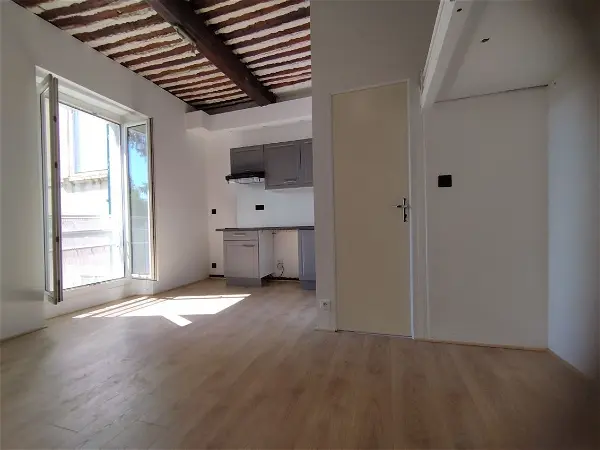 Appartement à louer - L'ISLE SUR SORGUE, 2 pièces