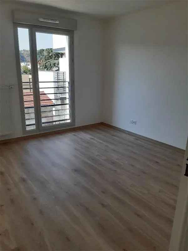 Location appartement 2 pièces - 43.99m² à Vienne (38200)
