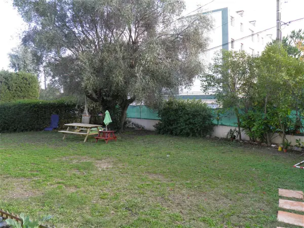 Appartement à louer - ANTIBES, 4 pièces