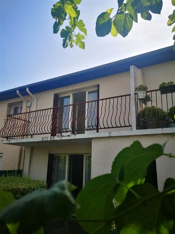 Appartement à louer - Meyzieu