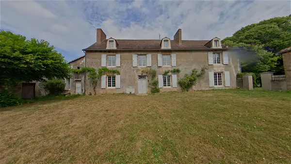 Maison à vendre - LE VIGEANT, 10 pièces