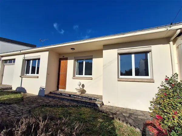 Maison à vendre - LA ROCHE SUR YON, 5 pièces
