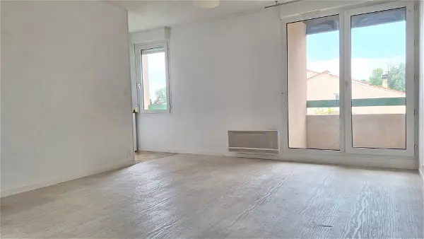 Appartement à louer - AUBIERE, 1 pièce