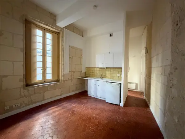 Location appartement 1 pièce - 18m² à Arles (13200)