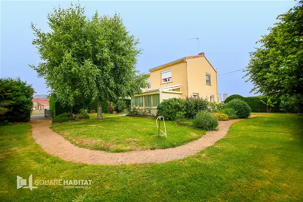 Maison à vendre - SAINT MALO DU BOIS, 10 pièces