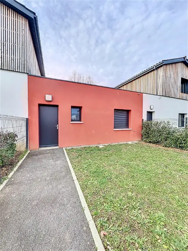 Maison à louer - VILLENEUVE SUR LOT, 2 pièces