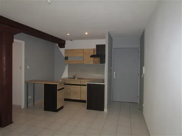 Appartement à louer - PONTRIEUX, 3 pièces
