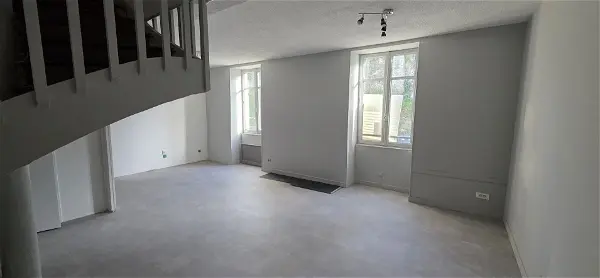Location appartement 4 pièces - 100m² à Morestel (38510)