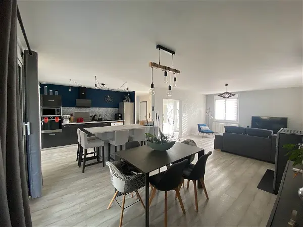 Achat maison 7 pièces - 138m² à Mayenne (53100)