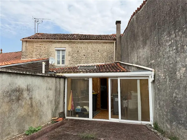 Achat maison 3 pièces - 92m² à Saint pierre la noue (17700)