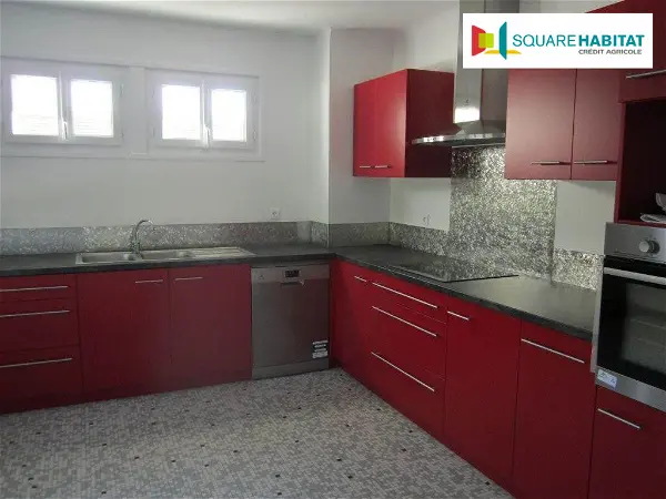 Location appartement 3 pièces - 102m² à Orthez (64300)