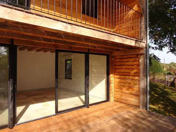Maison à louer - ST BENOIT, 5 pièces