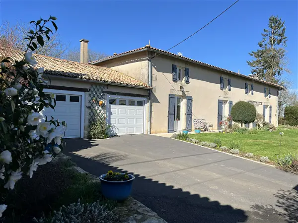 Maison à vendre - ROUILLÉ, 7 pièces