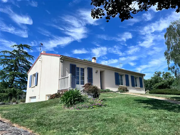 Achat maison 5 pièces - 99m² à Cirieres (79140)