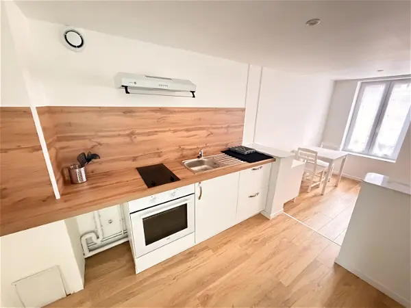 Location appartement 1 pièce - 19.07m² à Joigny (89300)