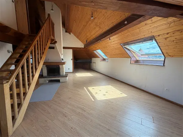 Location appartement 3 pièces - 76.4m² à Pontarlier (25300)