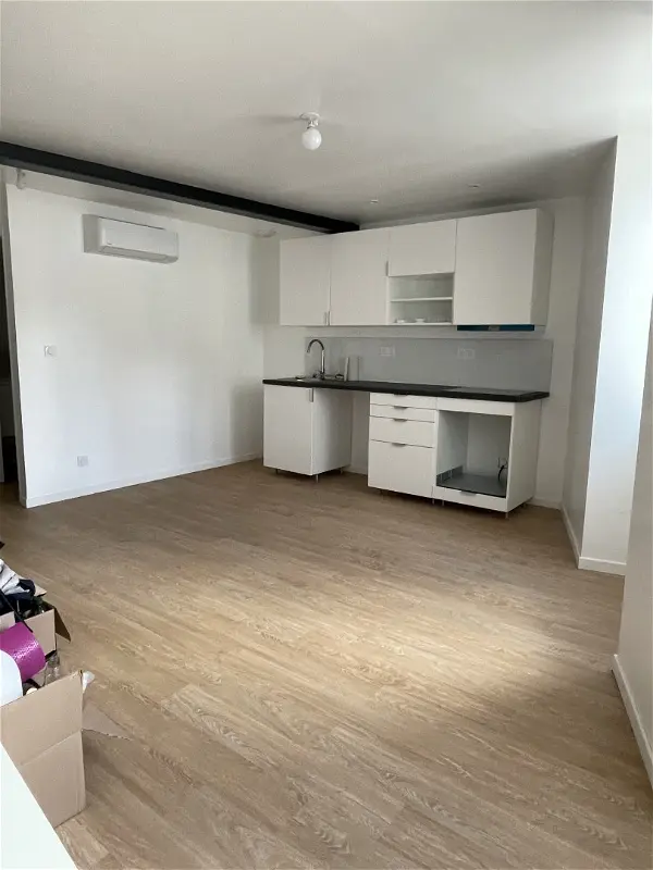 Appartement à louer - STE MAURE DE TOURAINE, 3 pièces