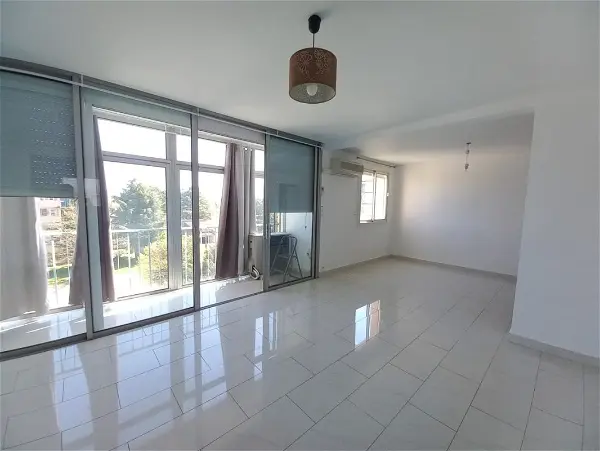 Location appartement 4 pièces - 84.23m² à Bourg-saint-andéol (07700)