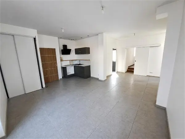 Appartement à louer - Beaurepaire, 2 pièces