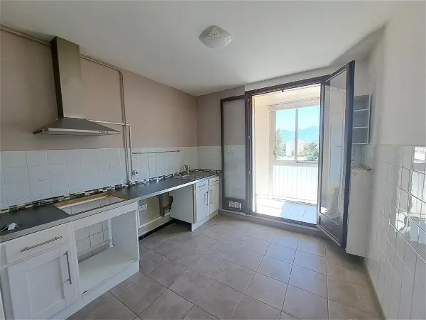 Location appartement 3 pièces - 54.89m² à Le pont-de-claix (38800)
