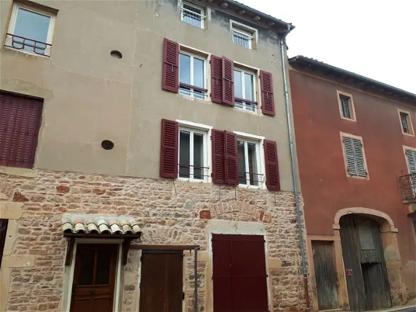 Location maison 2 pièces - 52m² à Leynes (71570)