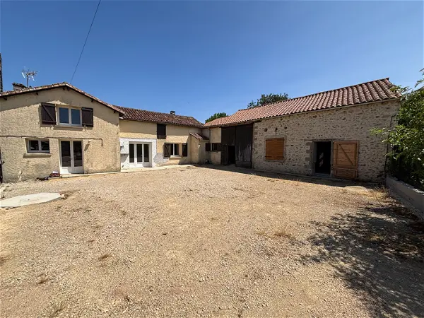 Maison à vendre - LA PUYE, 3 pièces