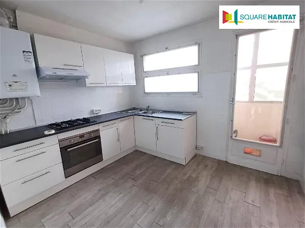 Location appartement 4 pièces - 85.42m² à Lons (64140)