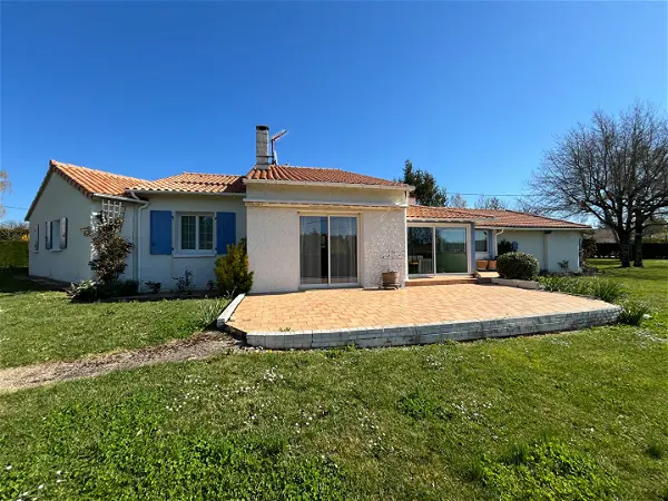 Maison à vendre - FONTAINE LE COMTE, 5 pièces