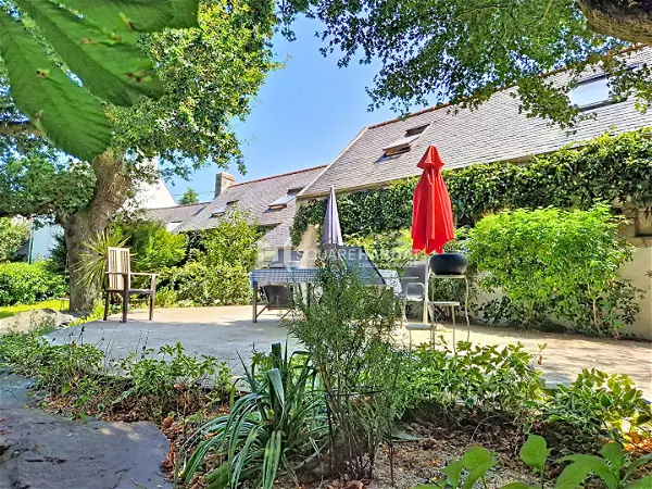 Achat maison 8 pièces - 171m² à Plogastel saint germain (29710)