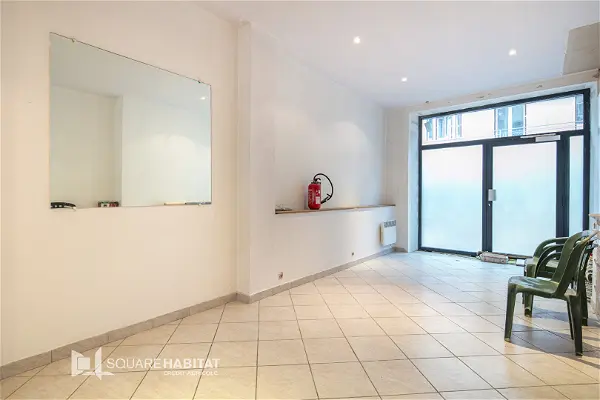 Local commercial à vendre - FONTAINE, 1 pièce