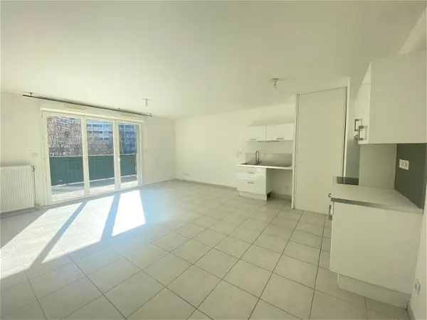 Appartement à louer - MARSEILLE, 3 pièces