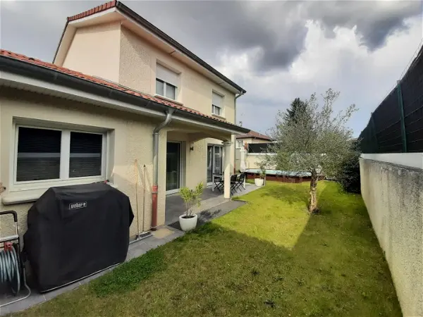 Location maison 4 pièces - 95m² à Janneyrias (38280)