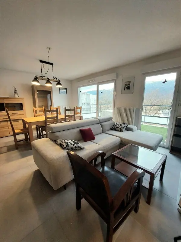 Appartement à louer - Saint-Genis-Pouilly, 4 pièces