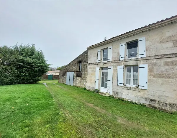 Location maison 4 pièces - 96.7m² à Ecoyeux (17770)